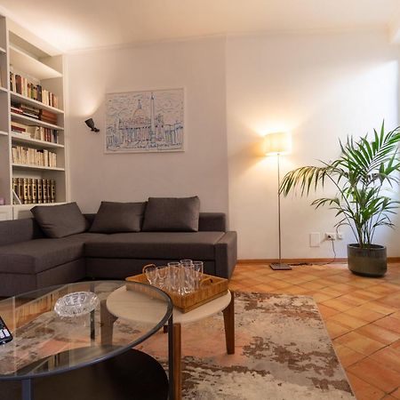 Attico Minerva Con Due Terrazze Apartment Rome Luaran gambar